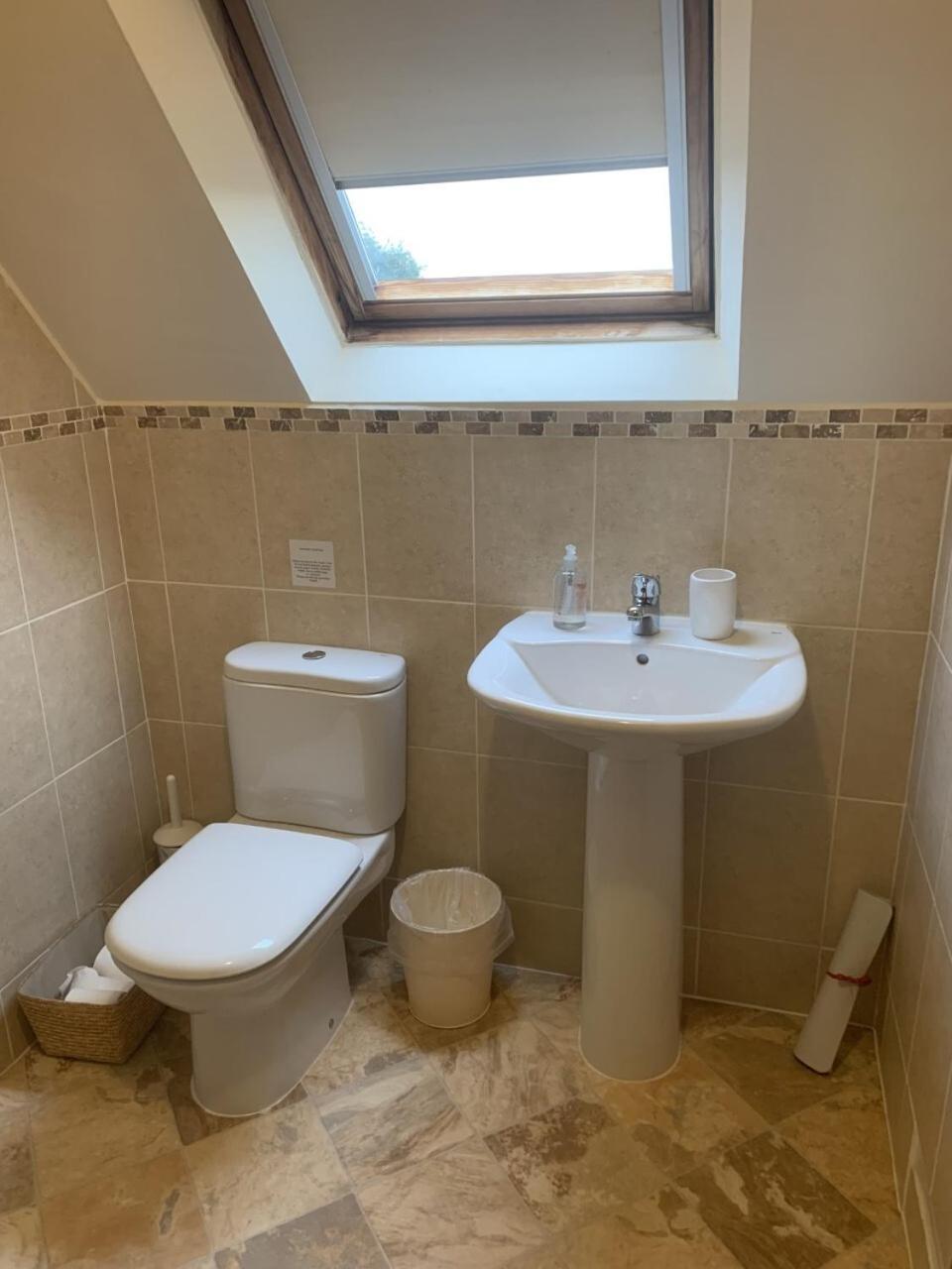 Robeanne House Holiday Accommodation Shiptonthorpe الغرفة الصورة